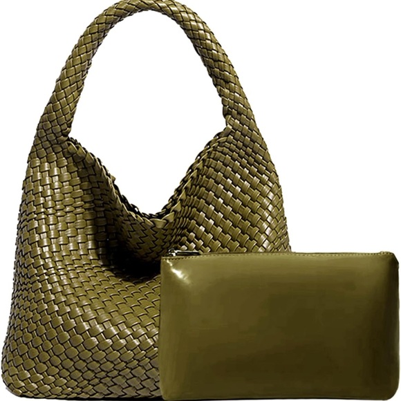 Handbags - NEW FOR FALL Olive Green Handbag is NIP comes with dust bag has magnetic closure